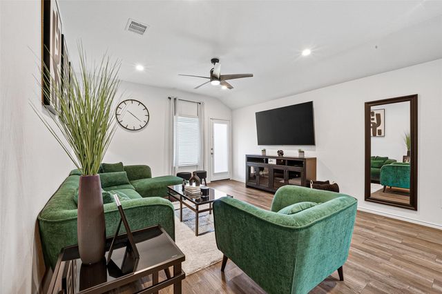 24318 Pebble Crescent Lane, Spring, TX 77373