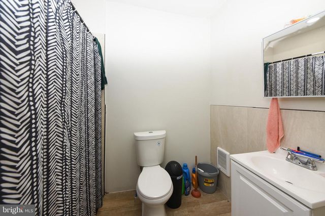 86 N YORK RD, Willow Grove, PA 19090