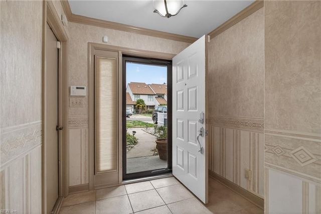 59 Sandie Point LN, Portsmouth, VA 23701