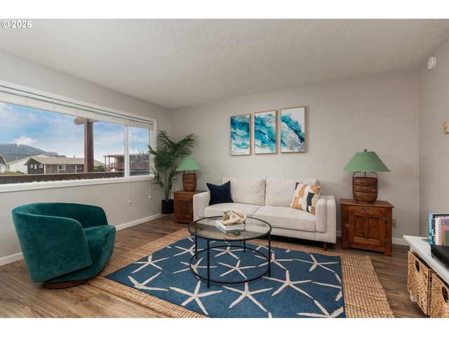 48250 BREAKERS Blvd 7, Neskowin, OR 97149