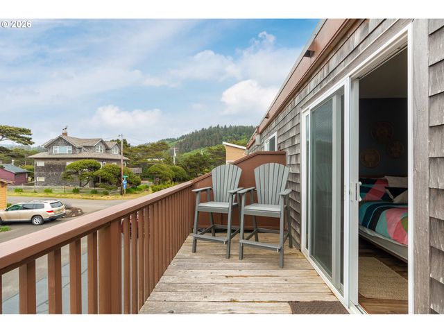 48250 BREAKERS Blvd 7, Neskowin, OR 97149