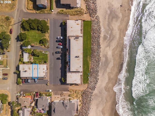 48250 BREAKERS Blvd 7, Neskowin, OR 97149