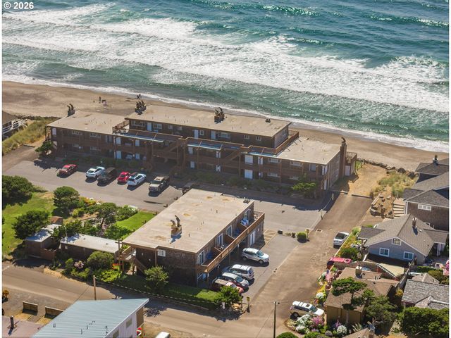 48250 BREAKERS Blvd 7, Neskowin, OR 97149