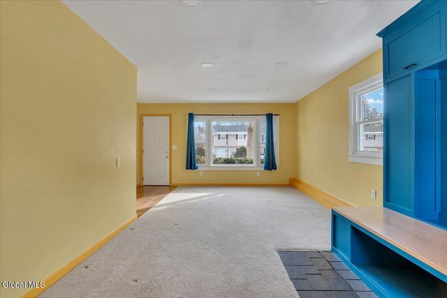 1057 Timothy Lane, Niskayuna, NY 12309