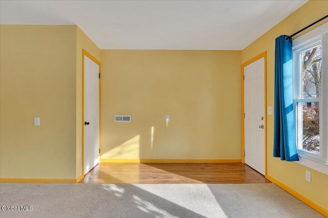 1057 Timothy Lane, Niskayuna, NY 12309