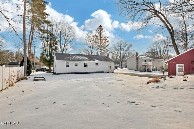 1057 Timothy Lane, Niskayuna, NY 12309