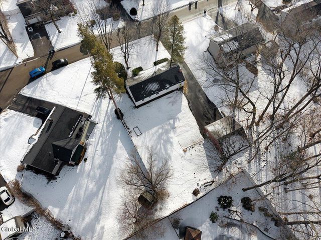 1057 Timothy Lane, Niskayuna, NY 12309