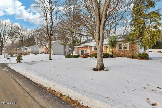 1057 Timothy Lane, Niskayuna, NY 12309