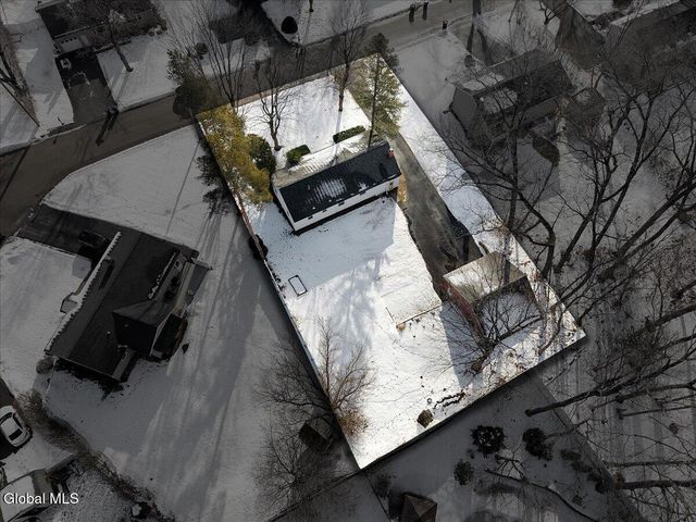 1057 Timothy Lane, Niskayuna, NY 12309