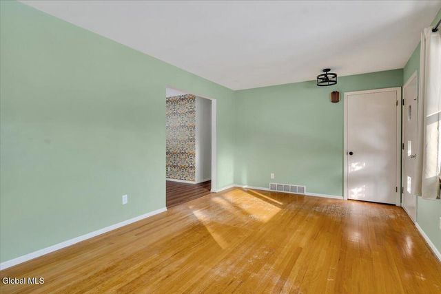 1057 Timothy Lane, Niskayuna, NY 12309