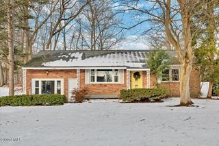 1057 Timothy Lane, Niskayuna, NY 12309