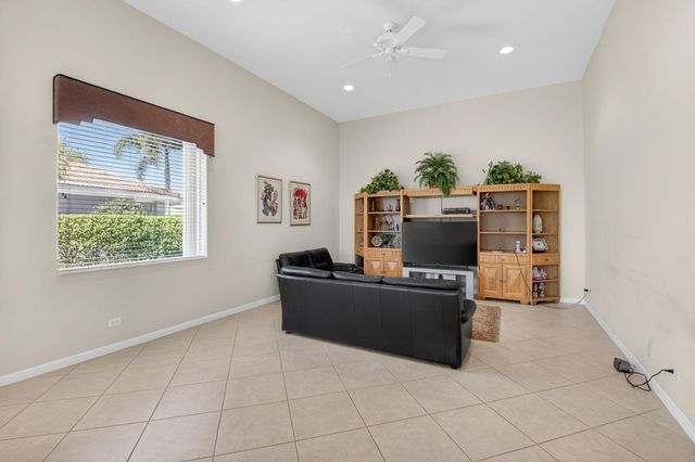 7713 Rinehart Drive, Boynton Beach, FL 33437