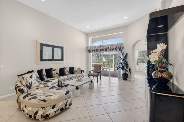 7713 Rinehart Drive, Boynton Beach, FL 33437