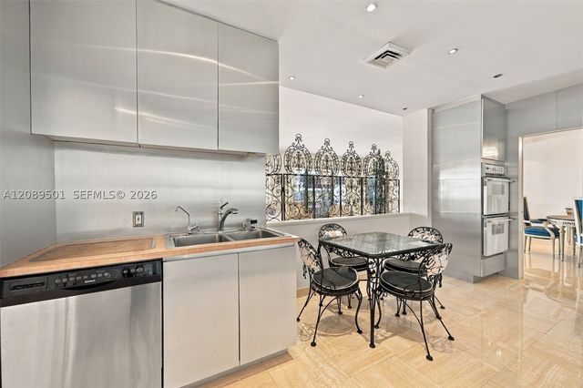 10205 Collins Ave 1704, Bal Harbour, FL 33154