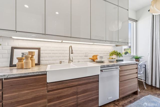 215 Arkansas Street, San Francisco, CA 94107