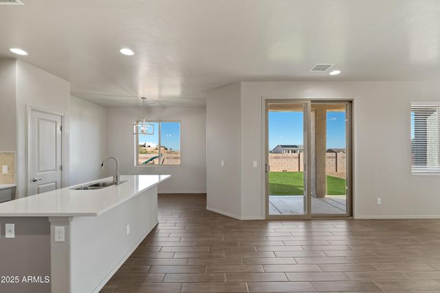 6758 E BIG SPUR CIRCLE --, Hereford, AZ 85615