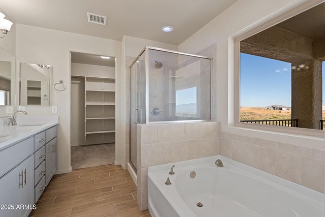 6758 E BIG SPUR CIRCLE --, Hereford, AZ 85615