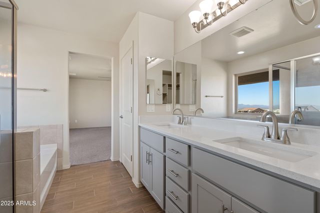 6758 E BIG SPUR CIRCLE --, Hereford, AZ 85615