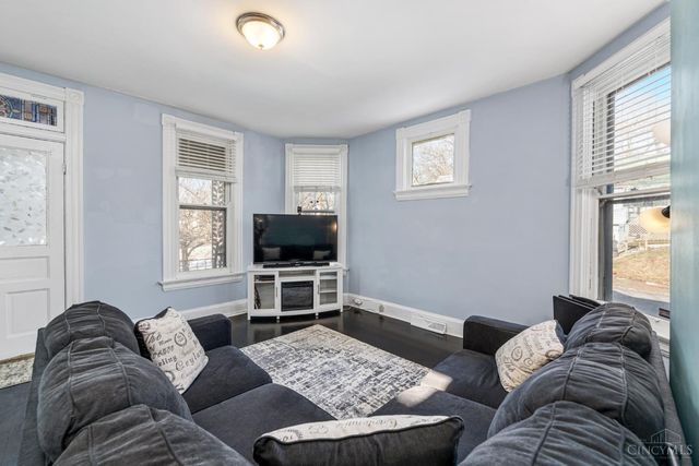 4726 Castle Place, Cincinnati, OH 45227