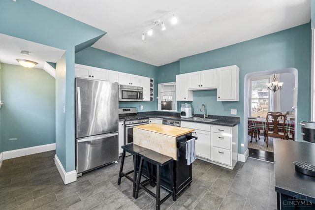 4726 Castle Place, Cincinnati, OH 45227