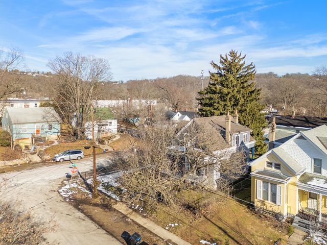 4726 Castle Place, Cincinnati, OH 45227