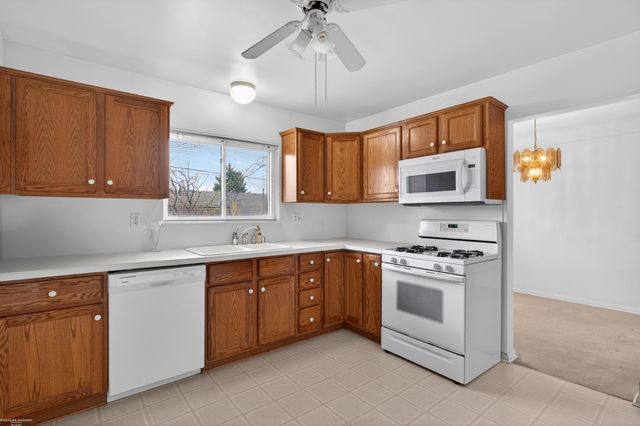 20170 Nicke Street, Clinton Twp, MI 48035
