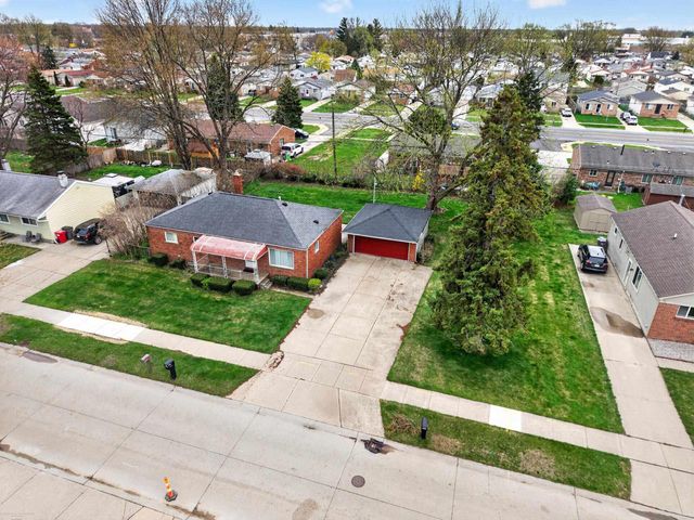 20170 Nicke Street, Clinton Twp, MI 48035