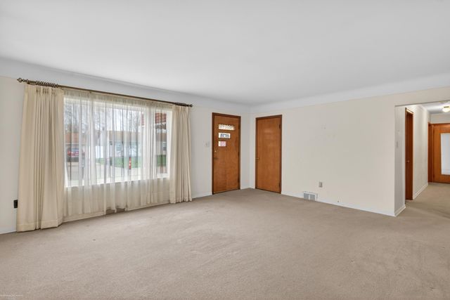 20170 Nicke Street, Clinton Twp, MI 48035