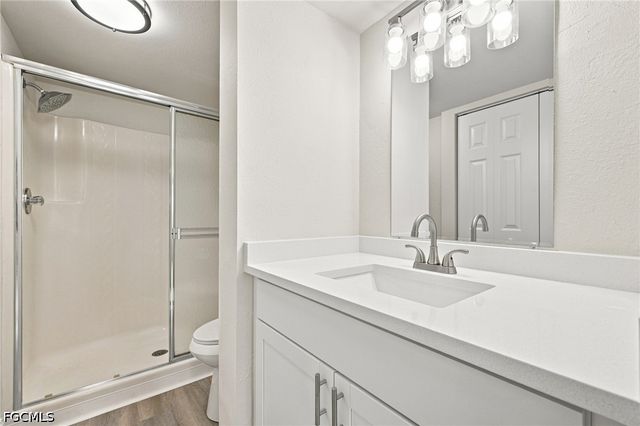 4186 27th CT SW 105, Naples, FL 34116