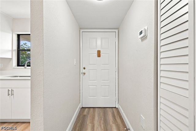 4186 27th CT SW 105, Naples, FL 34116