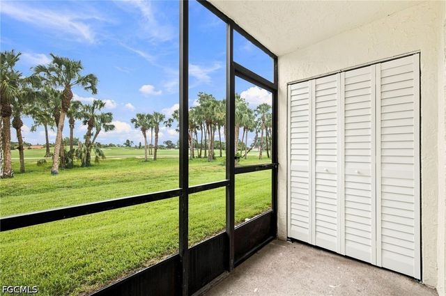 4186 27th CT SW 105, Naples, FL 34116
