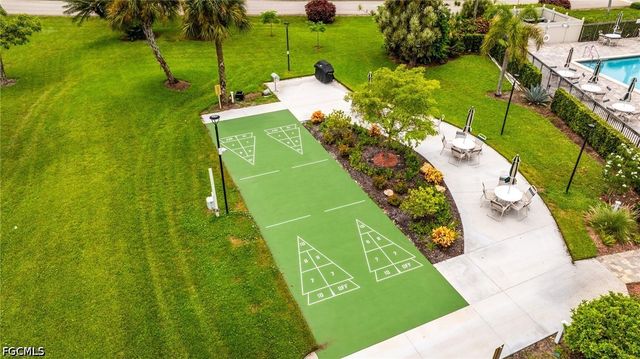 4186 27th CT SW 105, Naples, FL 34116