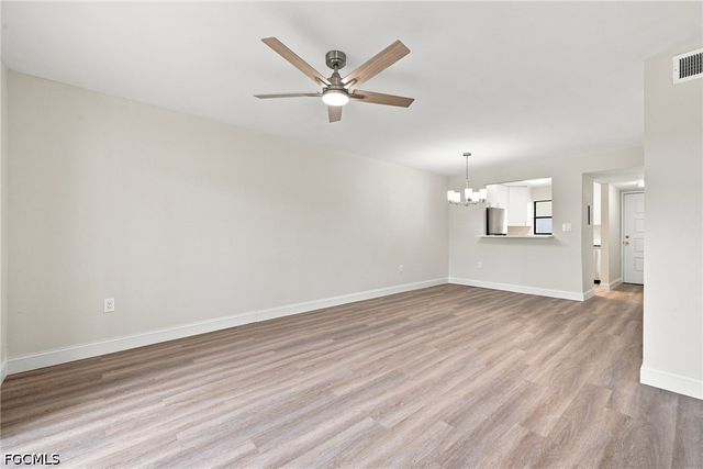 4186 27th CT SW 105, Naples, FL 34116