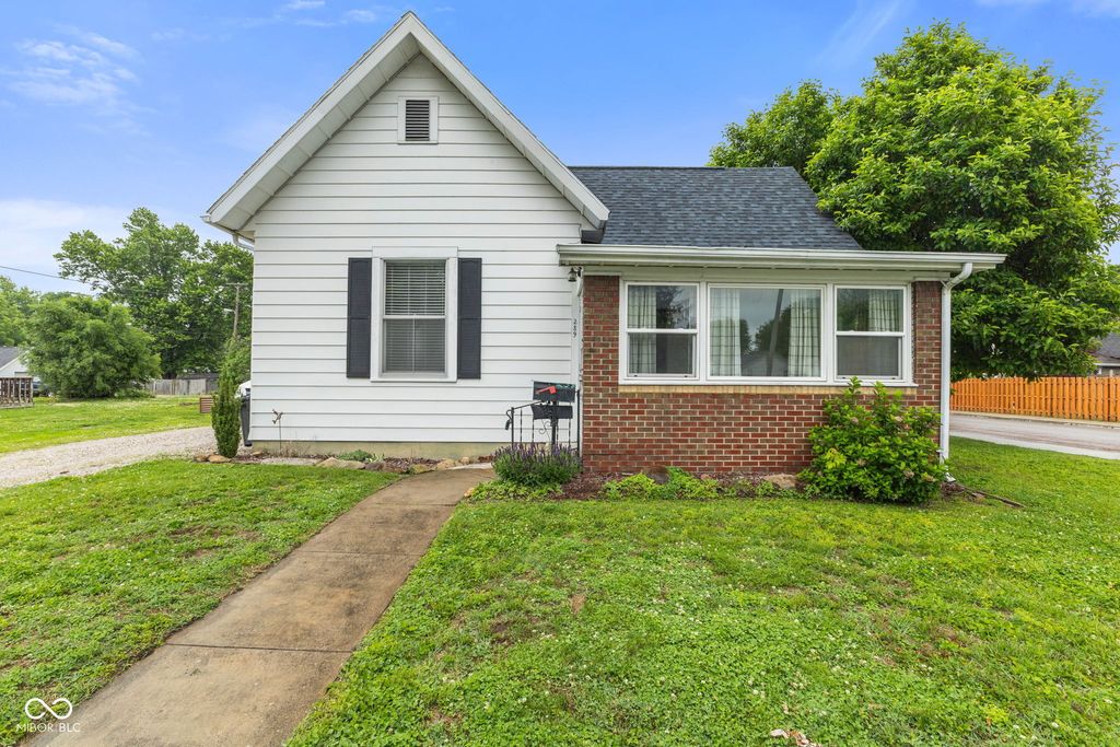 289 S Lincoln Street, Martinsville, IN 46151
