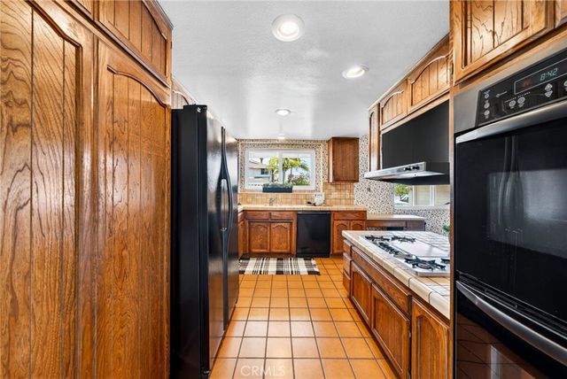 2010 Van Karajan, Rancho Palos Verdes, CA 90275