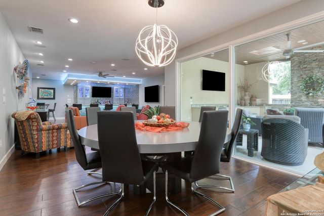 131 Donella, San Antonio, TX 78232