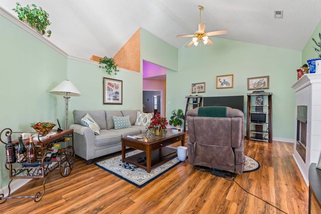 482 Shellbank Dr., Longs, SC 29568