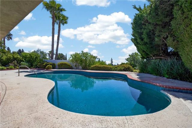 18778 Algiers Street, Porter Ranch, CA 91326