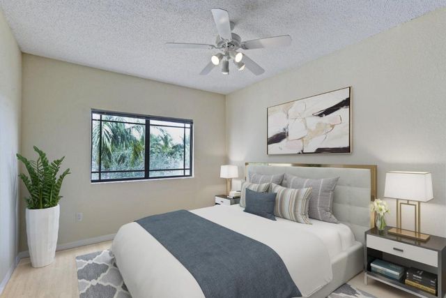 2806 Veronia Drive 301, Palm Beach Gardens, FL 33410