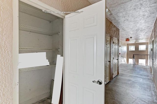 2806 Veronia Drive 301, Palm Beach Gardens, FL 33410