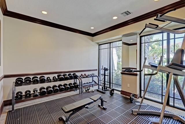 2806 Veronia Drive 301, Palm Beach Gardens, FL 33410