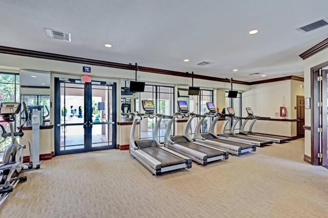 2806 Veronia Drive 301, Palm Beach Gardens, FL 33410