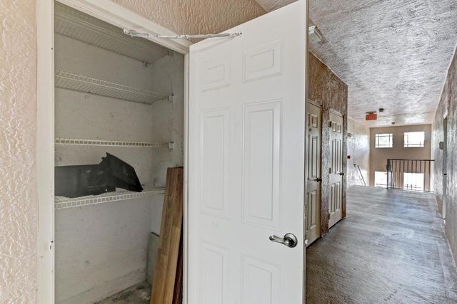 2806 Veronia Drive 301, Palm Beach Gardens, FL 33410