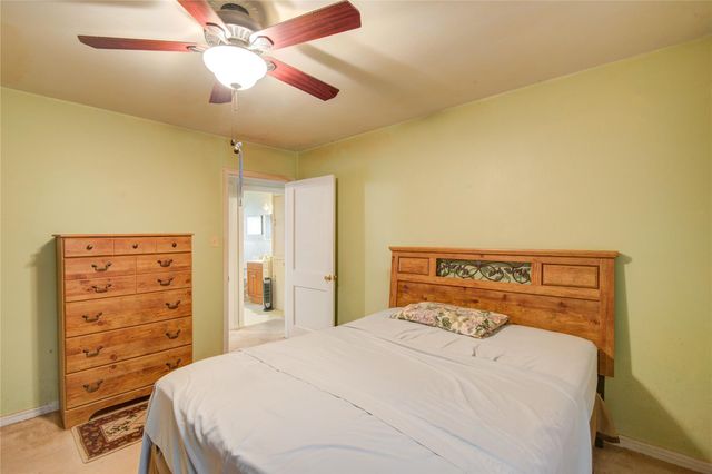 3514 Commerce Street, Damon, TX 77430