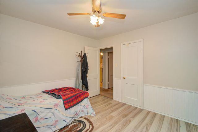3514 Commerce Street, Damon, TX 77430
