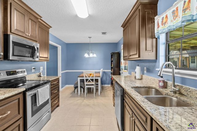 616 Shannon Ridge Drive, Bonaire, GA 31005