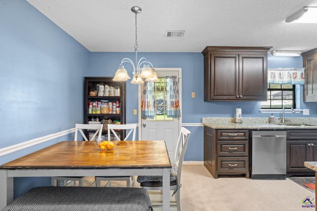 616 Shannon Ridge Drive, Bonaire, GA 31005