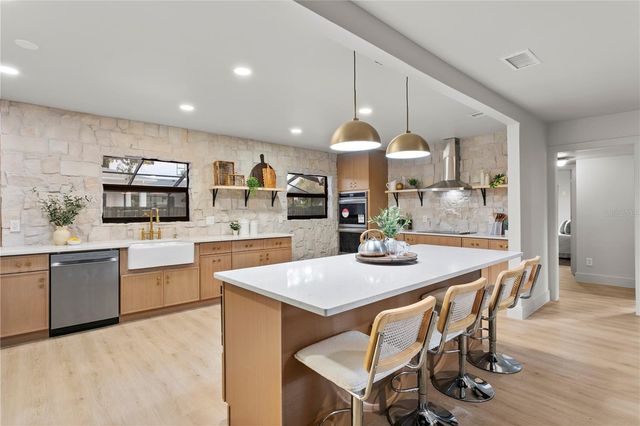 4504 W LAMB AVENUE, Tampa, FL 33629