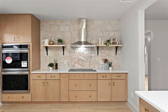 4504 W LAMB AVENUE, Tampa, FL 33629