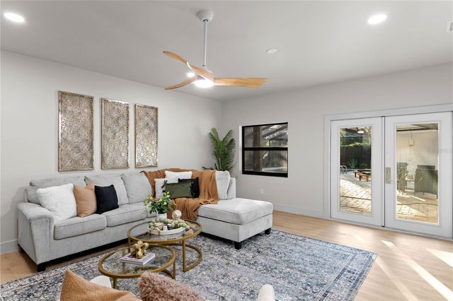 4504 W LAMB AVENUE, Tampa, FL 33629